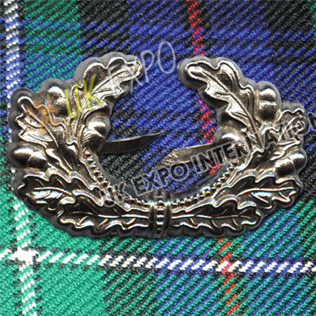 Scottish Thistle metal Cap Badge