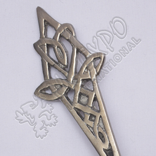 Trinity Celtic Shiny Antique Kilt Pin