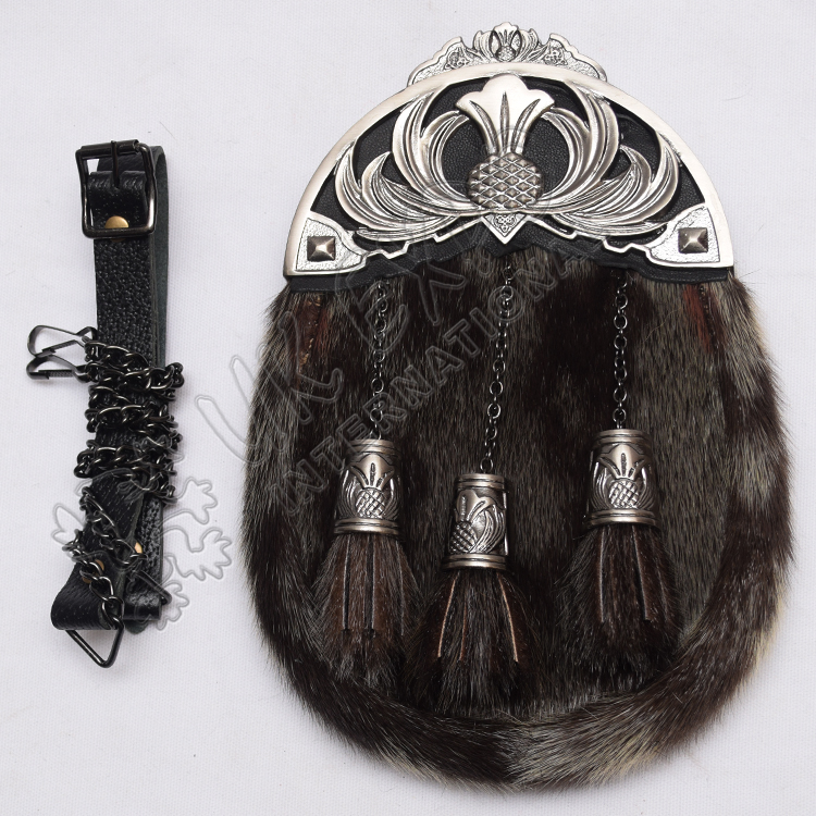 Chrome Thistle Cantle Seal Skin Sporran