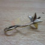 Star hook for shako hat