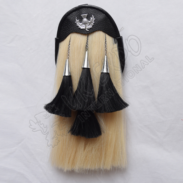 white_horse_hair_with_4_black_tessls_larg_thistle_on_flap_m_3475.jpg White Horse Hair Black Tassel Thistle Sporran