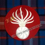 White large Granada on red wool 140MM X 93MM